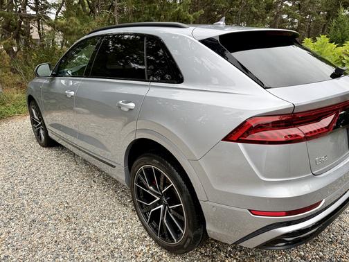 2021 Audi Q8 55 Premium Plus