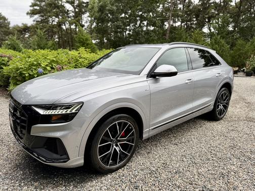 2021 Audi Q8 55 Premium Plus