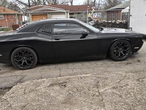 2014 Dodge Challenger SXT