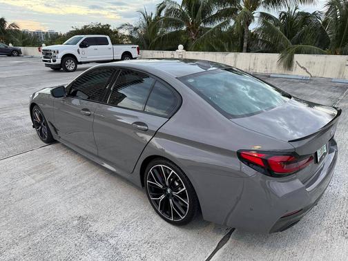 2022 BMW 540 i