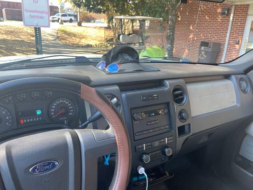 2009 Ford F-150 XL SuperCab