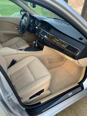 Silver 2005 BMW 530 i