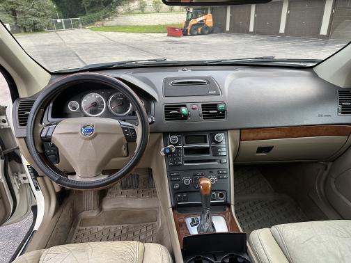 2010 Volvo XC90 V8