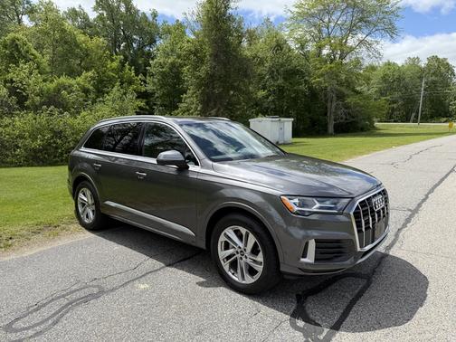 2021 Audi Q7 45 Premium Plus