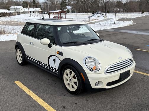 2009 MINI Cooper Base