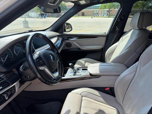 White 2017 BMW X5 xDrive35i