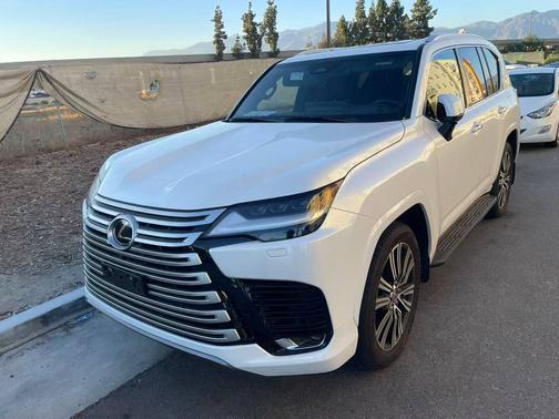 2025 Lexus LX 600 Luxury