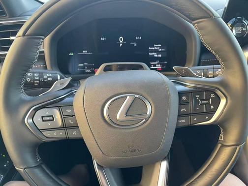 2025 Lexus LX 600 Luxury