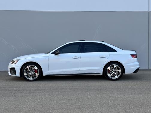 2023 Audi A4 45 S line Premium Plus