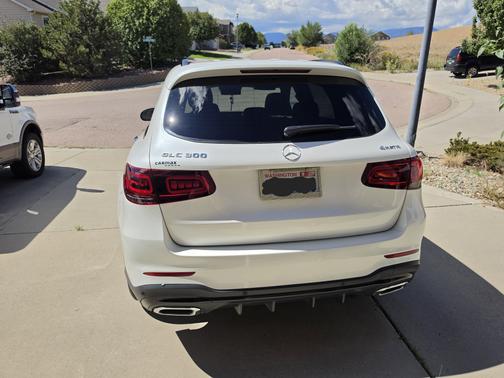 White 2022 Mercedes-Benz GLC 300 4MATIC