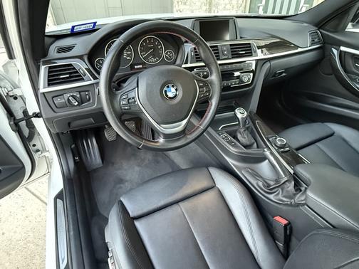 2016 BMW 328 i