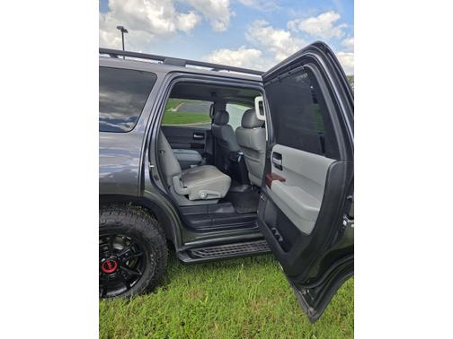 2014 Toyota Sequoia Platinum