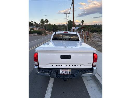 2017 Toyota Tacoma SR5