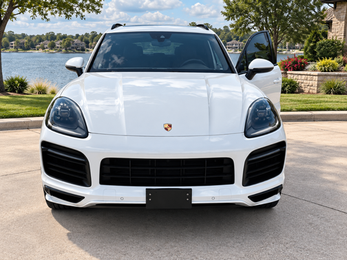 White 2021 Porsche Cayenne Cayenne GTS