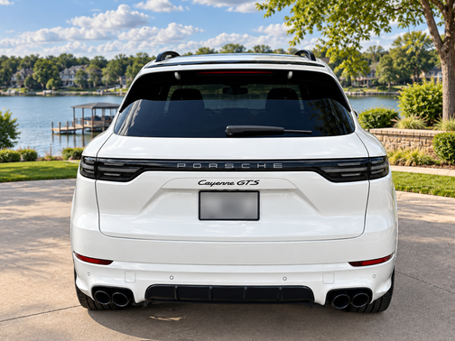 White 2021 Porsche Cayenne Cayenne GTS