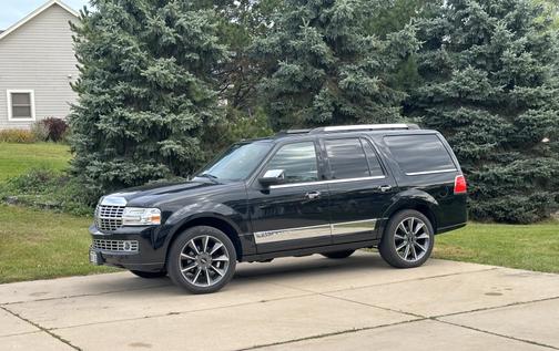 2010 Lincoln Navigator Base