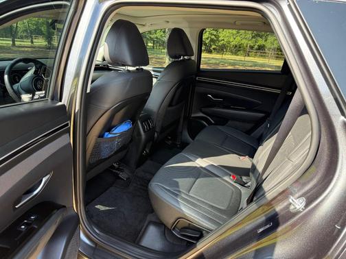 Gray 2023 Hyundai TUCSON Limited