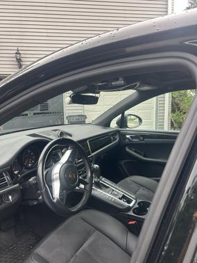 Black 2021 Porsche Macan Macan