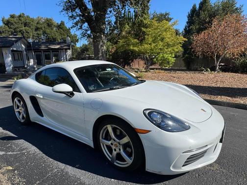 White 2019 Porsche 718 Cayman 718 Cayman