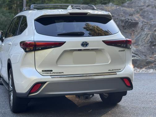 2020 Toyota Highlander Hybrid Platinum