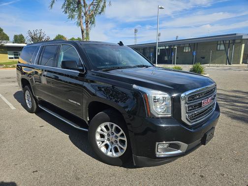 2020 GMC Yukon XL SLT