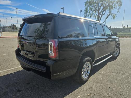 2020 GMC Yukon XL SLT
