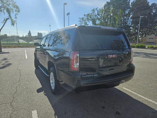 2020 GMC Yukon XL SLT