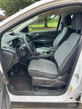 White 2017 Ford Escape SE