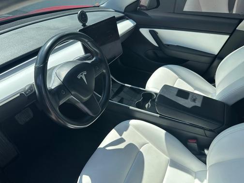 Red 2019 Tesla Model 3 Long Range