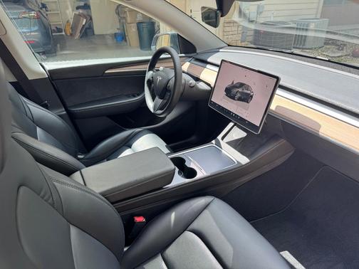 Gray 2023 Tesla Model Y Long Range