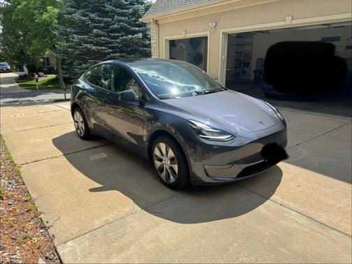 Gray 2023 Tesla Model Y Long Range