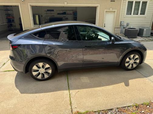 Gray 2023 Tesla Model Y Long Range