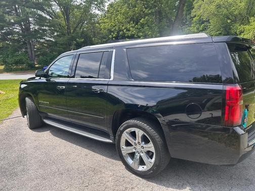 Black 2018 Chevrolet Suburban Premier