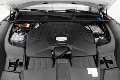 White 2021 Porsche Cayenne Cayenne