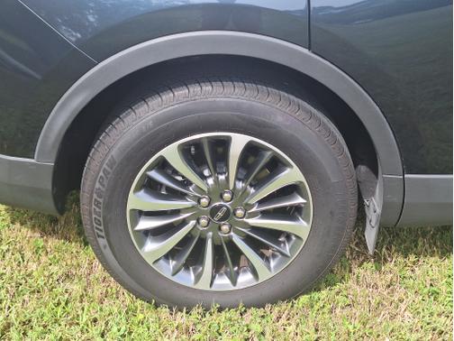 2022 Lincoln Nautilus Standard