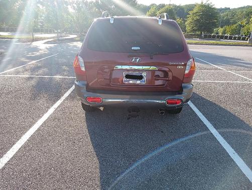 Red 2004 Hyundai SANTA FE GLS