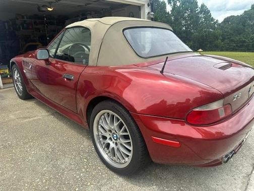 Red 2000 BMW Z3 2.8 Roadster