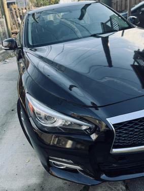2015 INFINITI Q50 Premium
