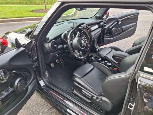 Black 2017 MINI Hardtop John Cooper Works