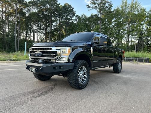 2022 Ford F-350 Lariat