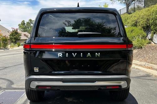 2023 Rivian R1S Launch Edition