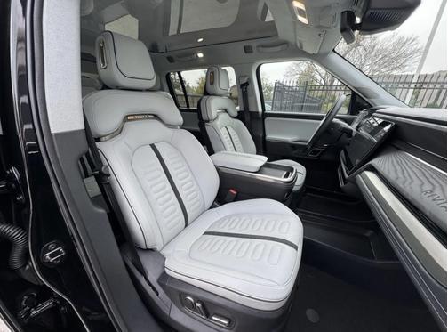 2023 Rivian R1S Launch Edition