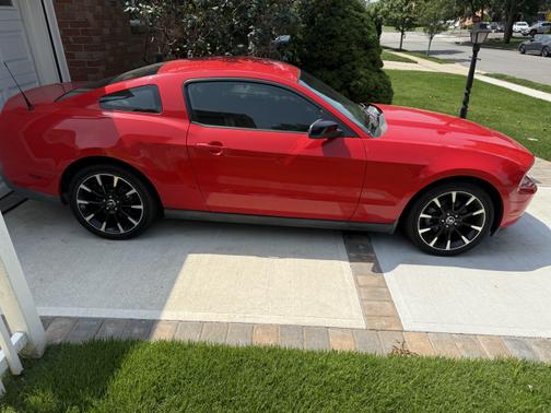 2011 Ford Mustang V6