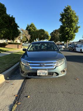 Blue 2011 Ford Fusion SEL