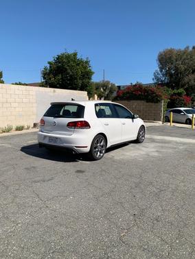 White 2013 Volkswagen GTI Drivers Edition