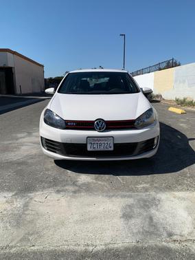 White 2013 Volkswagen GTI Drivers Edition
