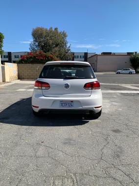 White 2013 Volkswagen GTI Drivers Edition