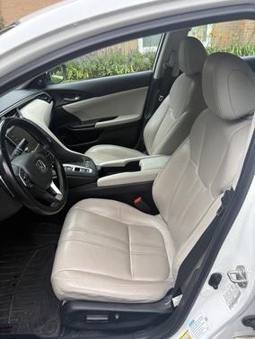 White 2019 Honda Insight Touring