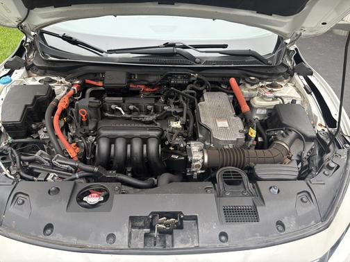 White 2019 Honda Insight Touring