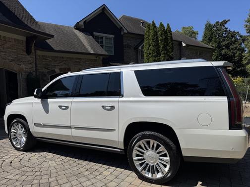 2019 Cadillac Escalade ESV Platinum